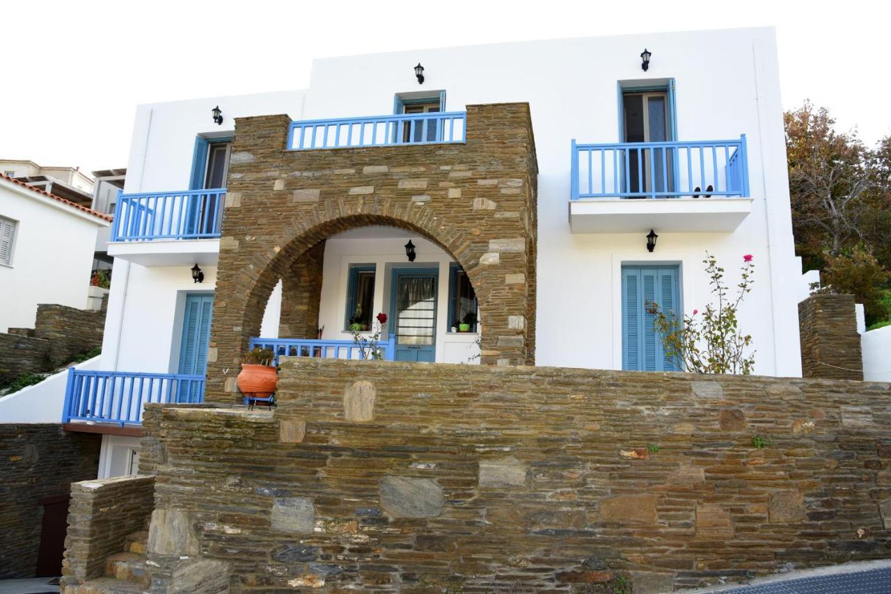 Andros Guesthouses Extérieur photo