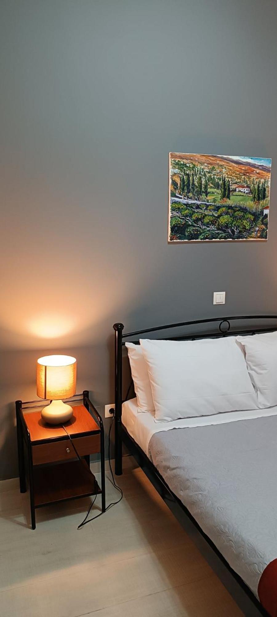 Andros Guesthouses Chambre photo